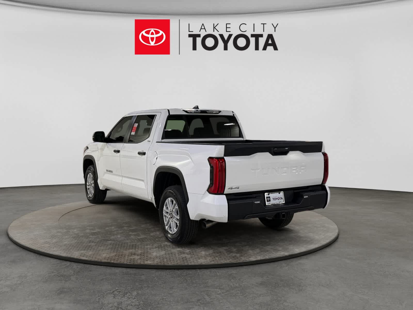 New 2026 Toyota Tundra SR5 w/ SR5 Convenience Package AWD/4WD image 4