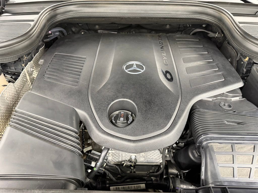 Used 2023 Mercedes-Benz GLS 450 4MATIC image 41