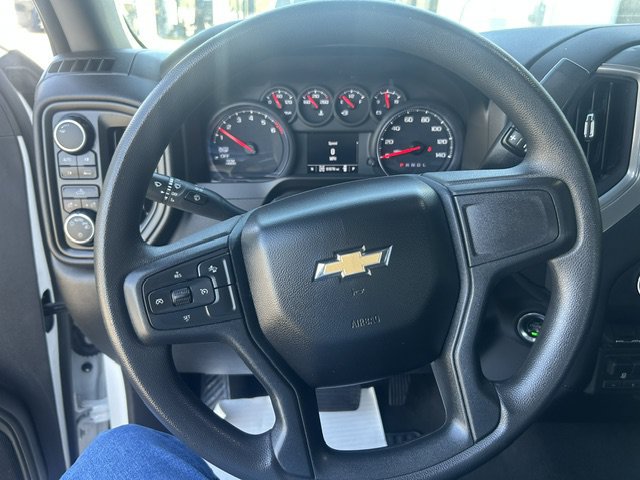 Used 2023 Chevrolet Silverado 1500 Custom AWD/4WD image 25