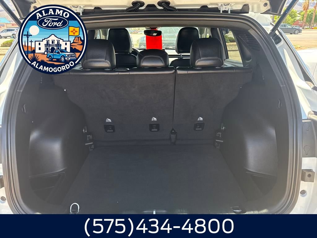 Used 2024 Jeep Compass Latitude image 17