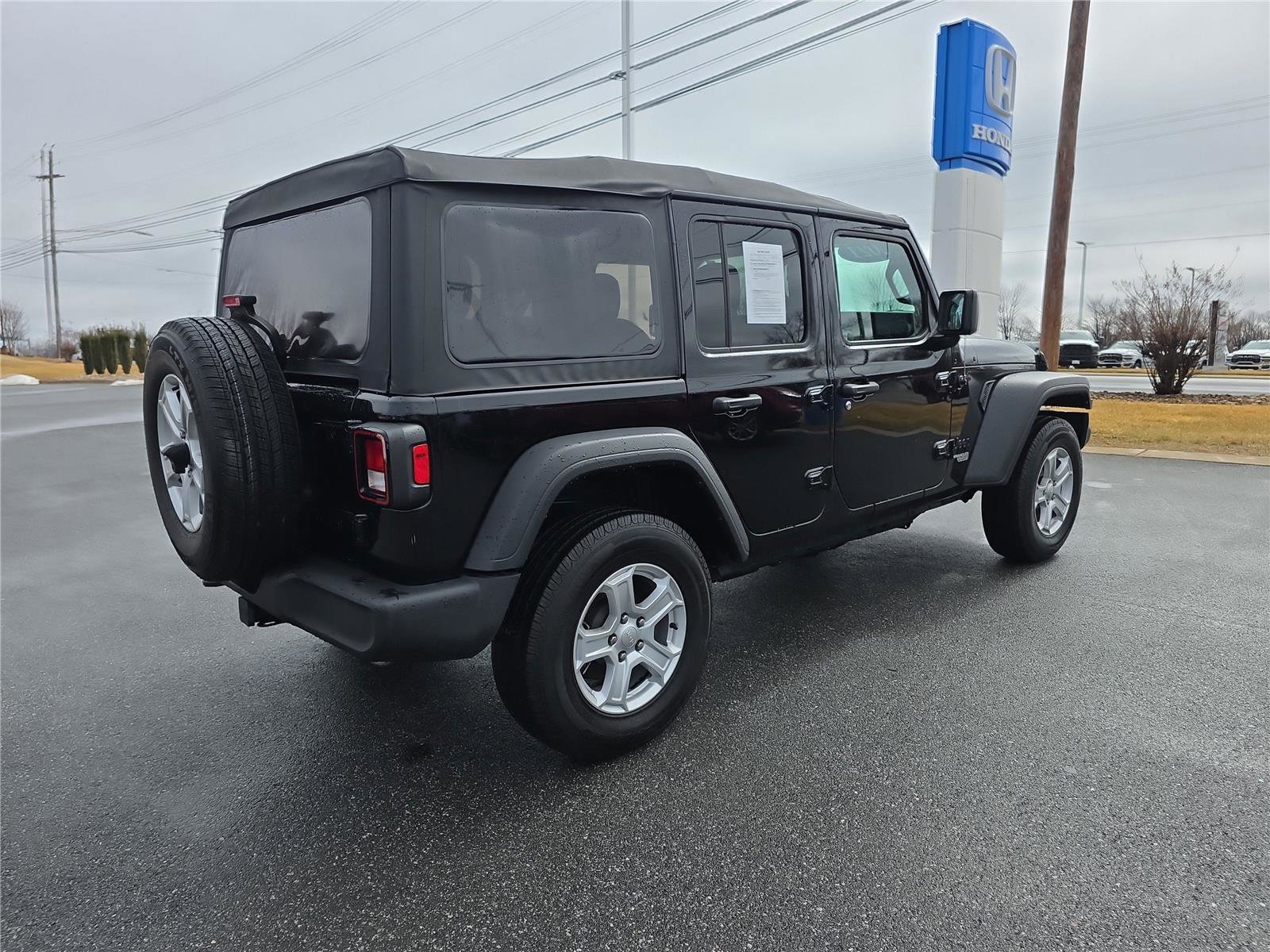 Used 2021 Jeep Wrangler Unlimited Sport image 7