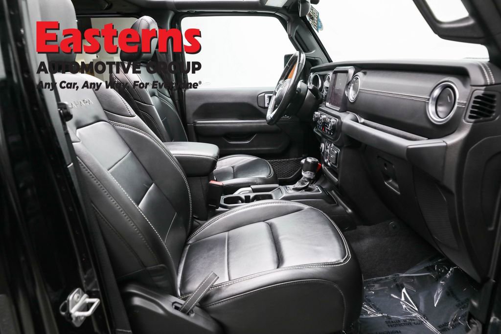 Used 2021 Jeep Wrangler Unlimited Sahara w/ Cold Weather Group AWD/4WD image 26