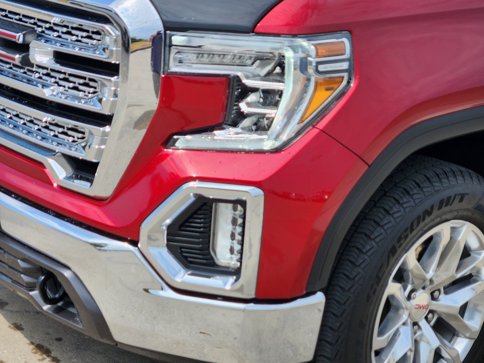 Used 2021 GMC Sierra 1500 SLT AWD/4WD image 26