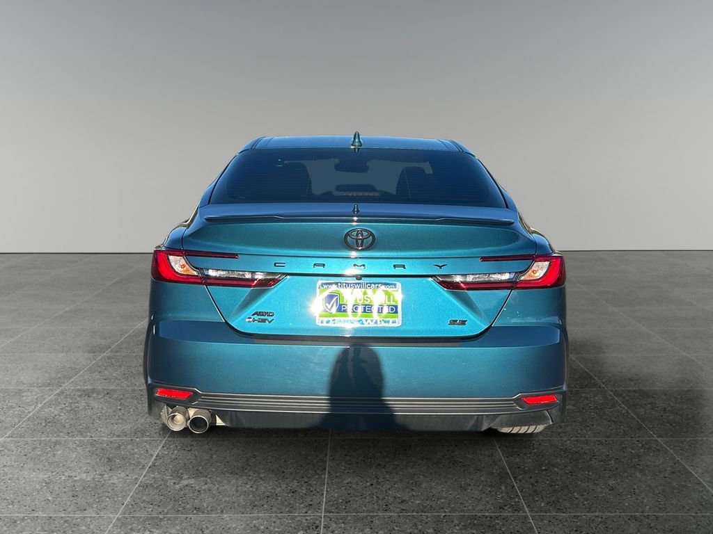Used 2025 Toyota Camry SE w/ Convenience Package image 6
