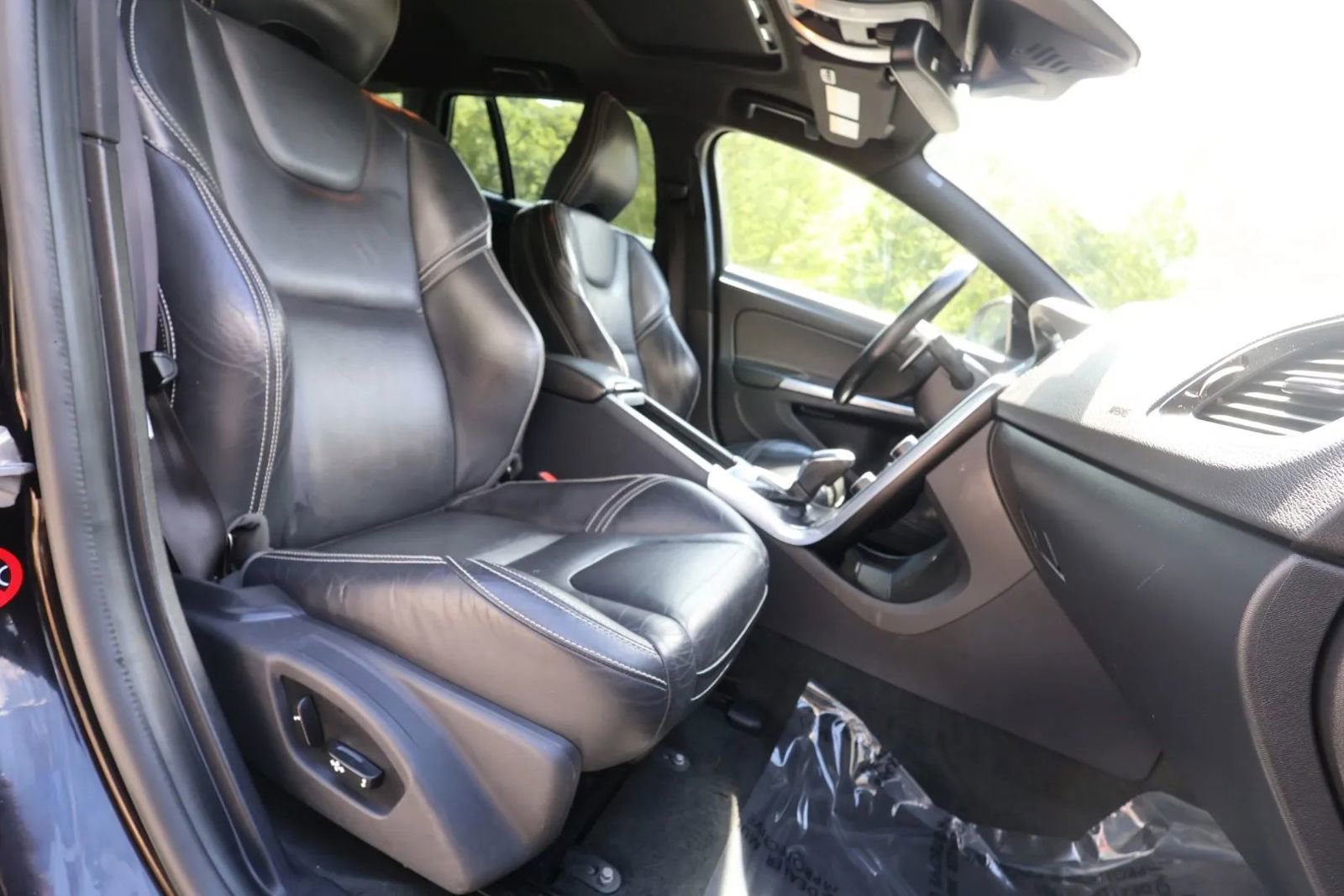 Used 2015 Volvo V60 T5 Premier Plus AWD/4WD image 20