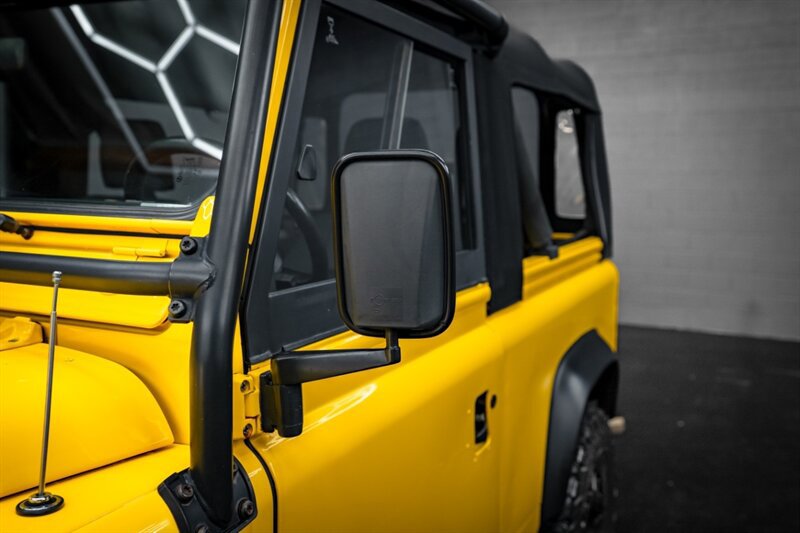 Used 1995 Land Rover Defender 90 image 3