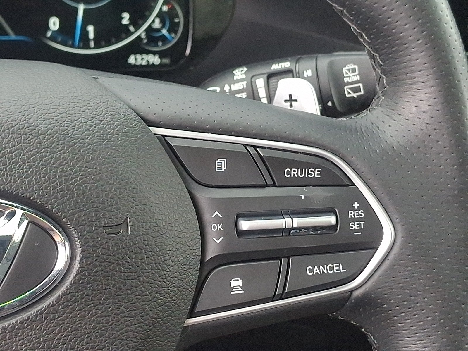 Used 2020 Hyundai Palisade Limited AWD/4WD image 25