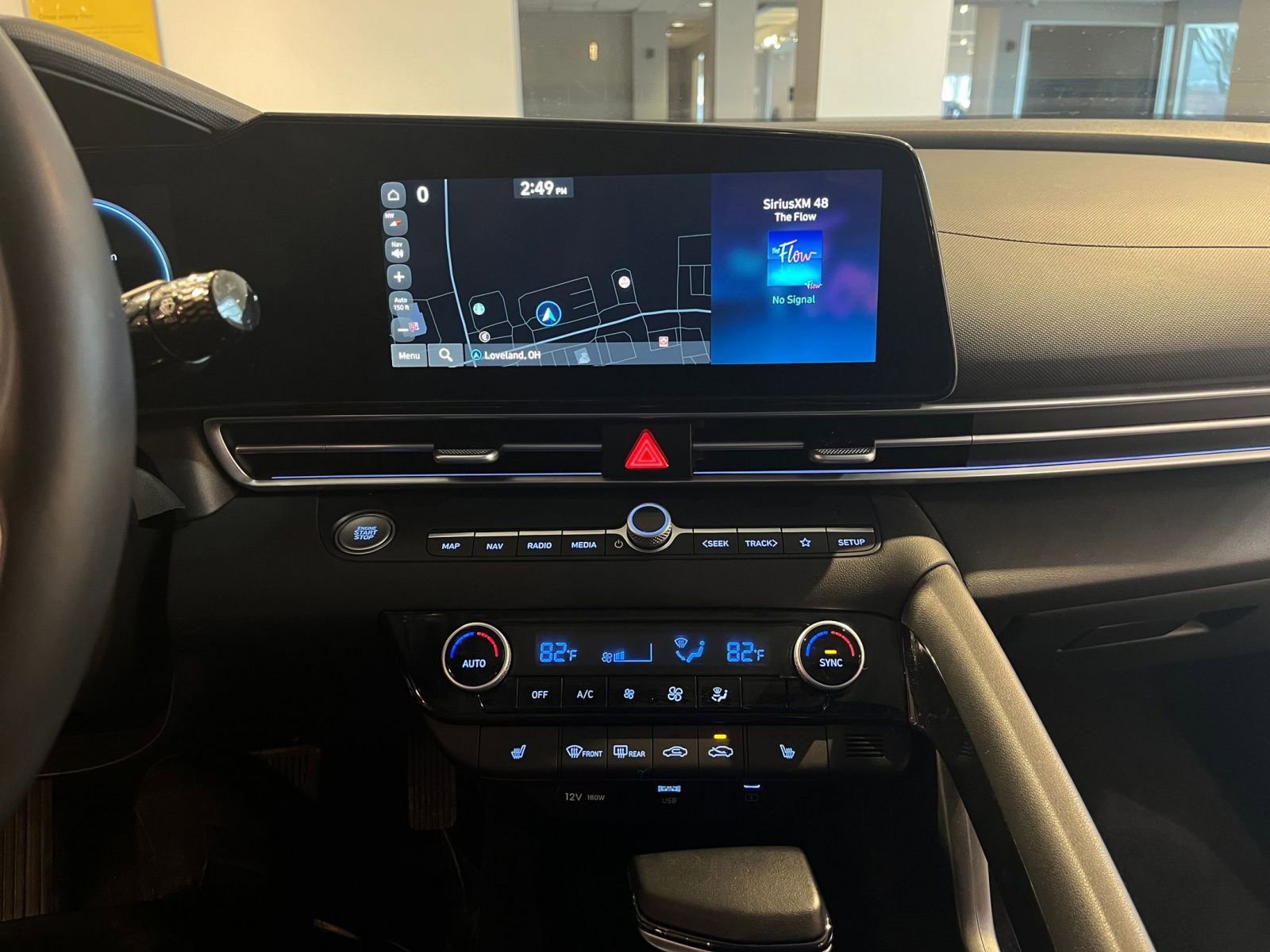 Used 2025 Hyundai Elantra SEL image 17