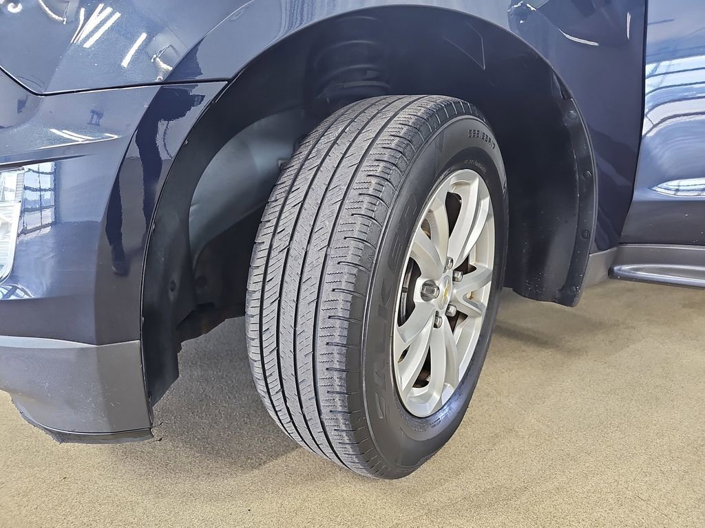 Used 2017 Chevrolet Equinox LT w/ Convenience Package FWD image 36