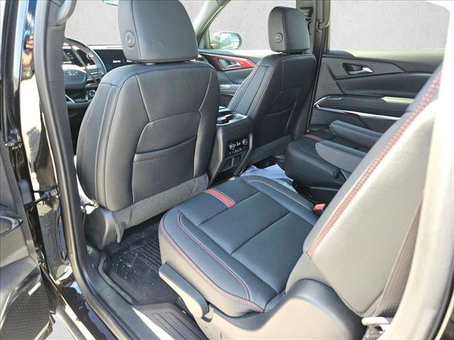 New 2026 Chevrolet Traverse RS w/ LPO, Floor Liner Package image 10