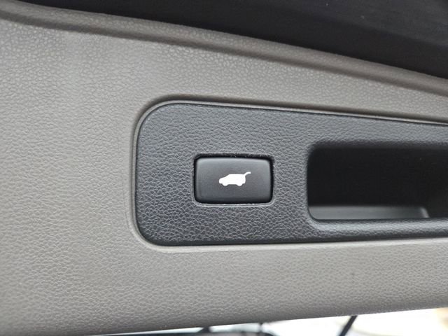 Used 2016 Honda Odyssey Touring image 18