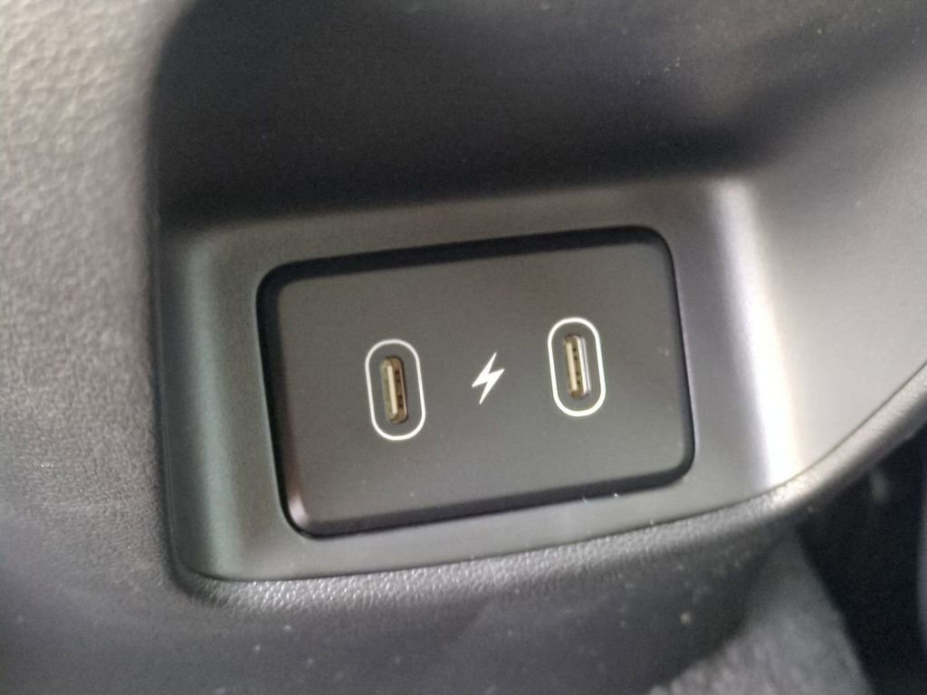 New 2026 Hyundai Elantra Limited image 15