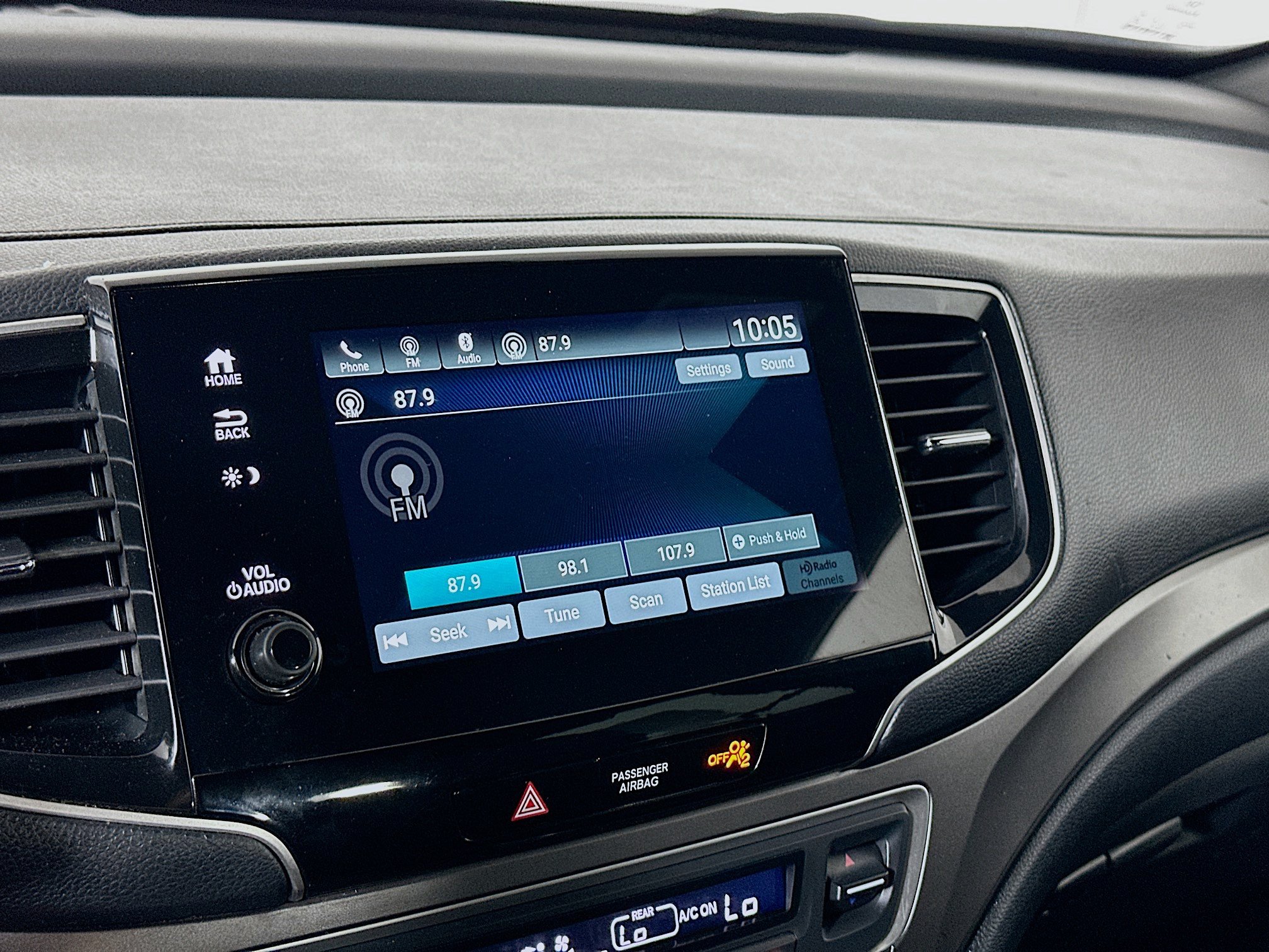 Used 2022 Honda Pilot Sport image 19