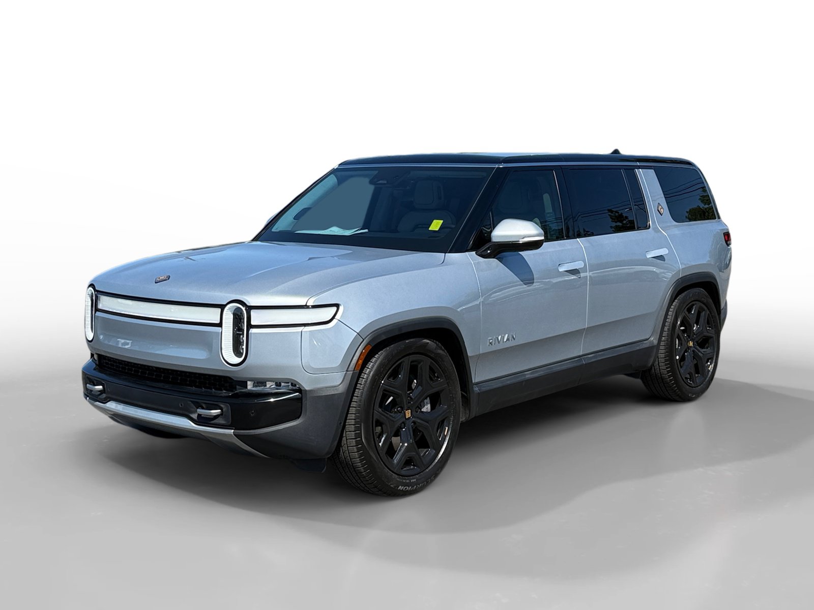 Used 2024 Rivian R1S Adventure Dual AWD/4WD image 1