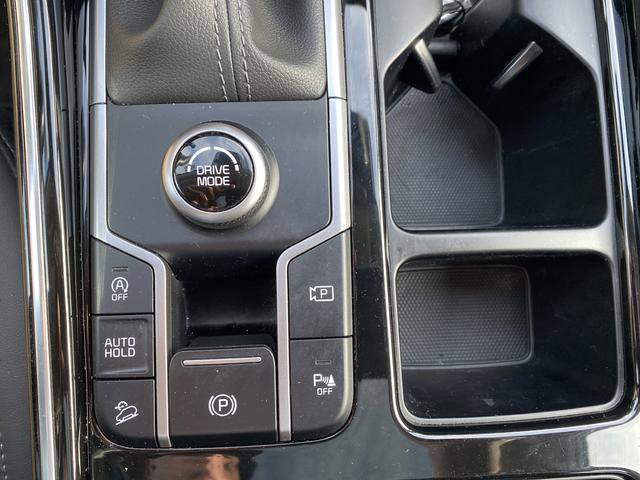 Certified 2022 Kia Sorento SX image 26