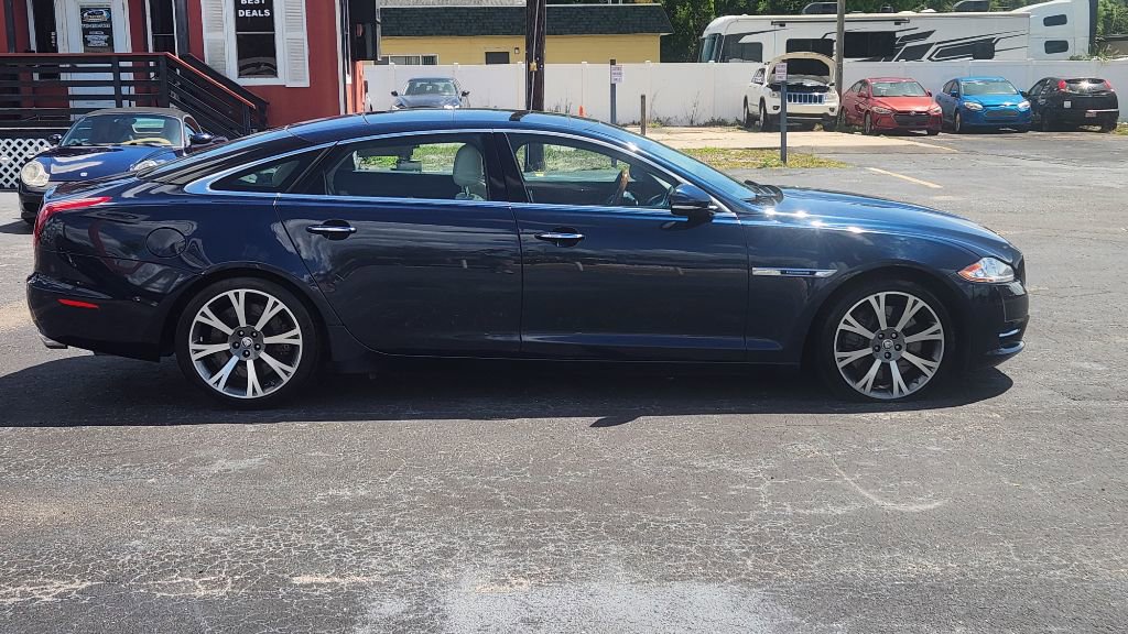 Used 2011 Jaguar XJ L Supercharged RWD image 7