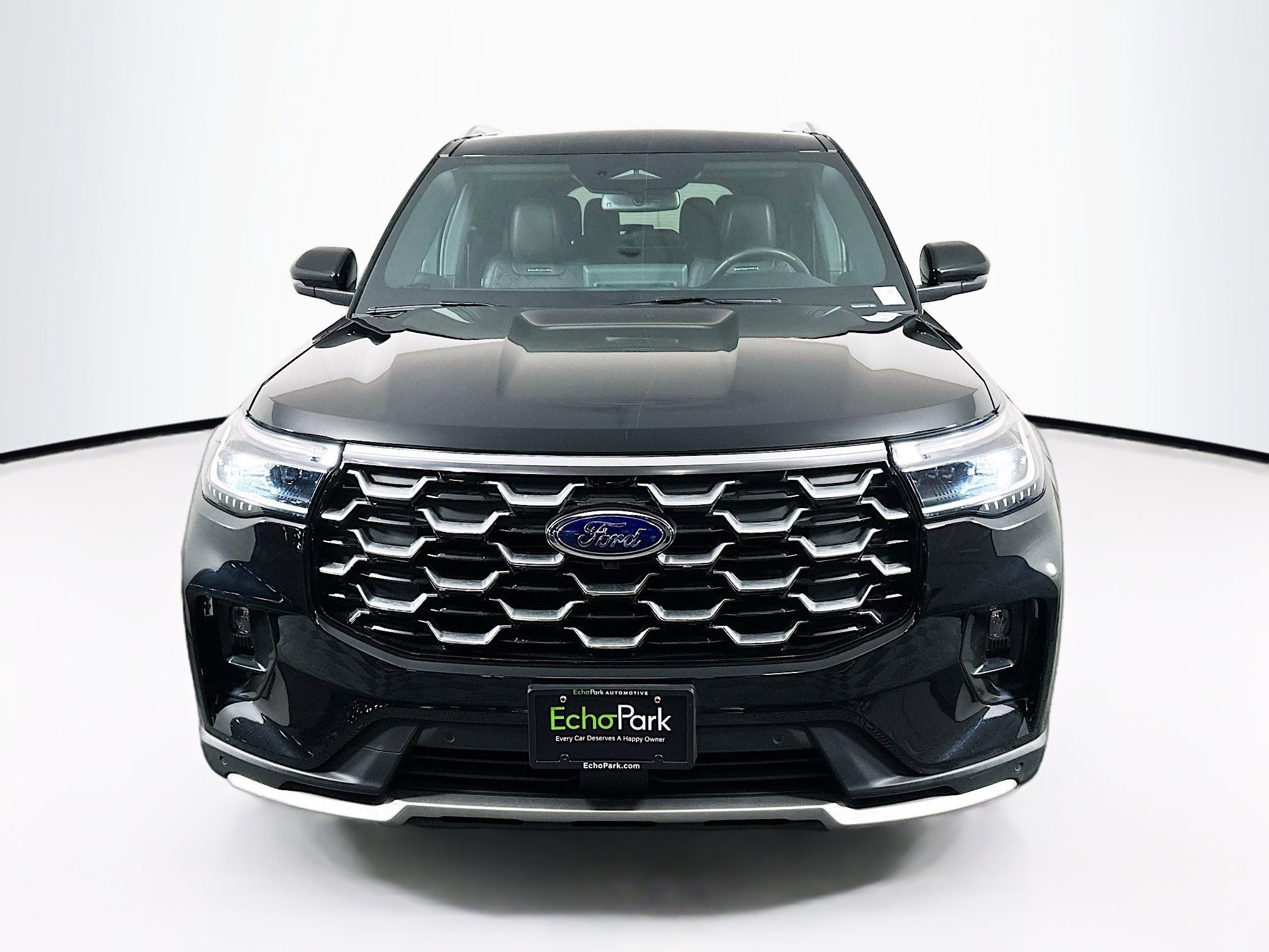 Used 2025 Ford Explorer Platinum w/ LUX Leather Package image 2