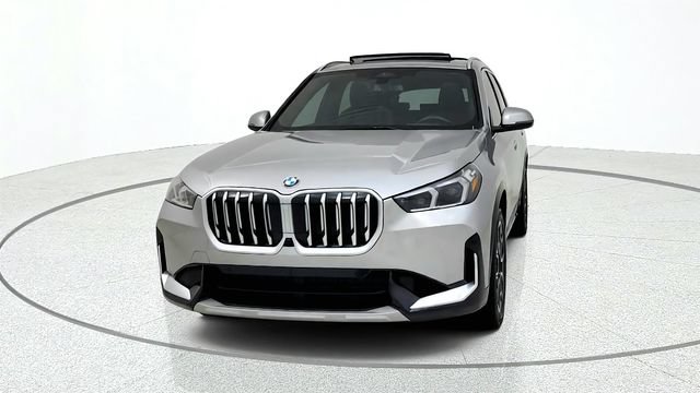 Used 2026 BMW X1 xDrive28i AWD/4WD image 3