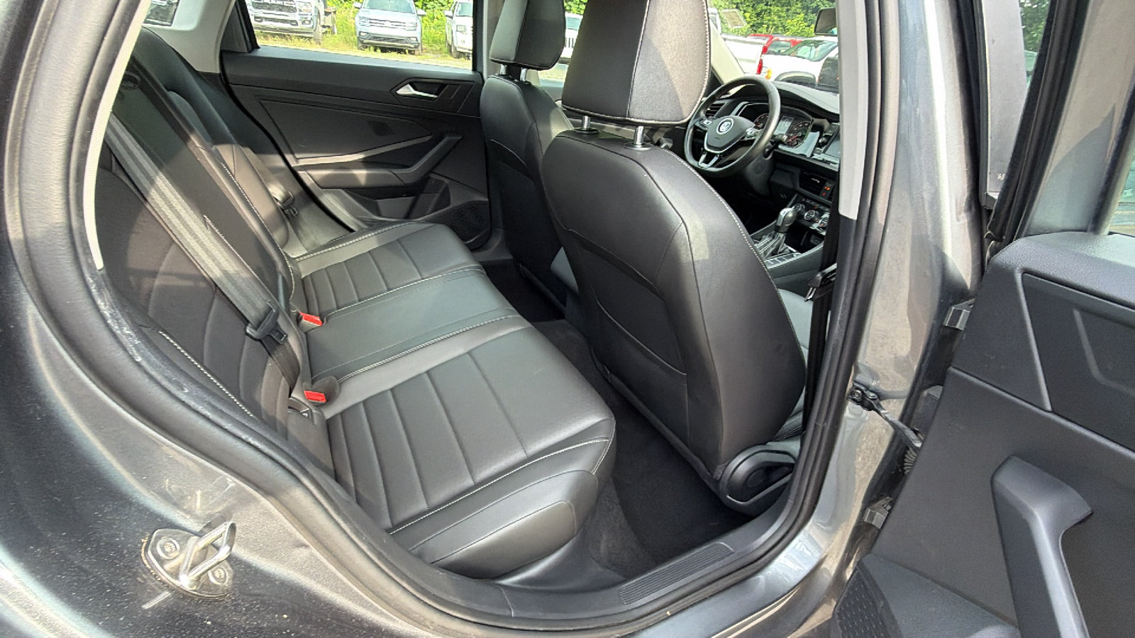 Used 2021 Volkswagen Jetta SE FWD image 20