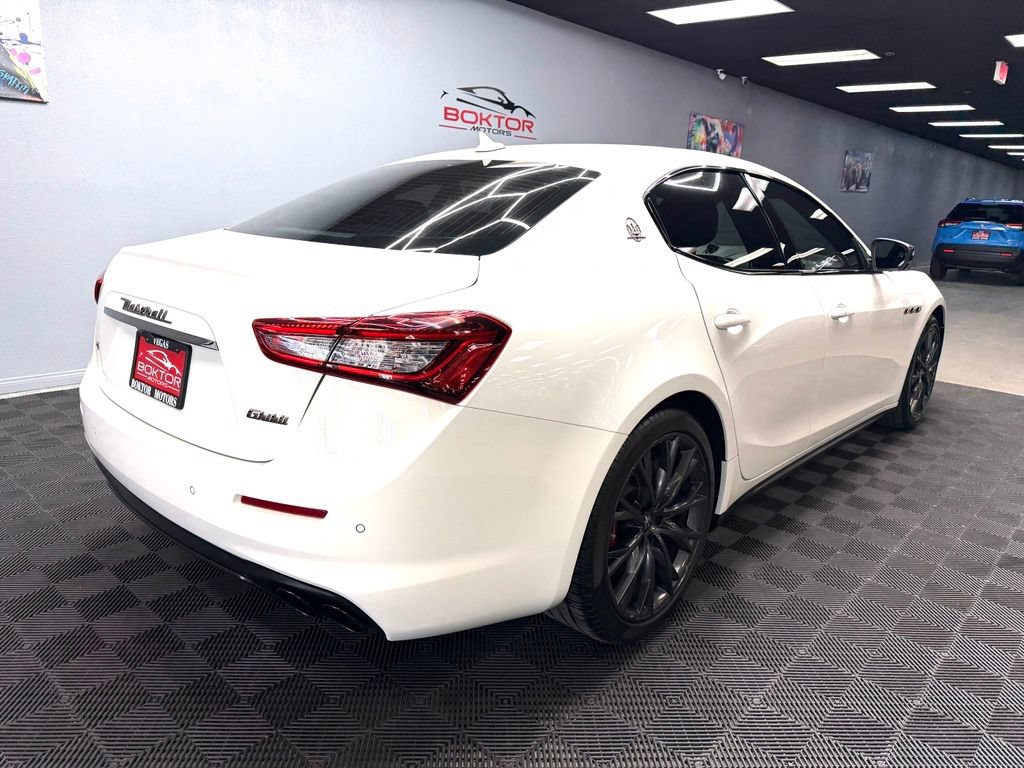 Used 2019 Maserati Ghibli S RWD image 14