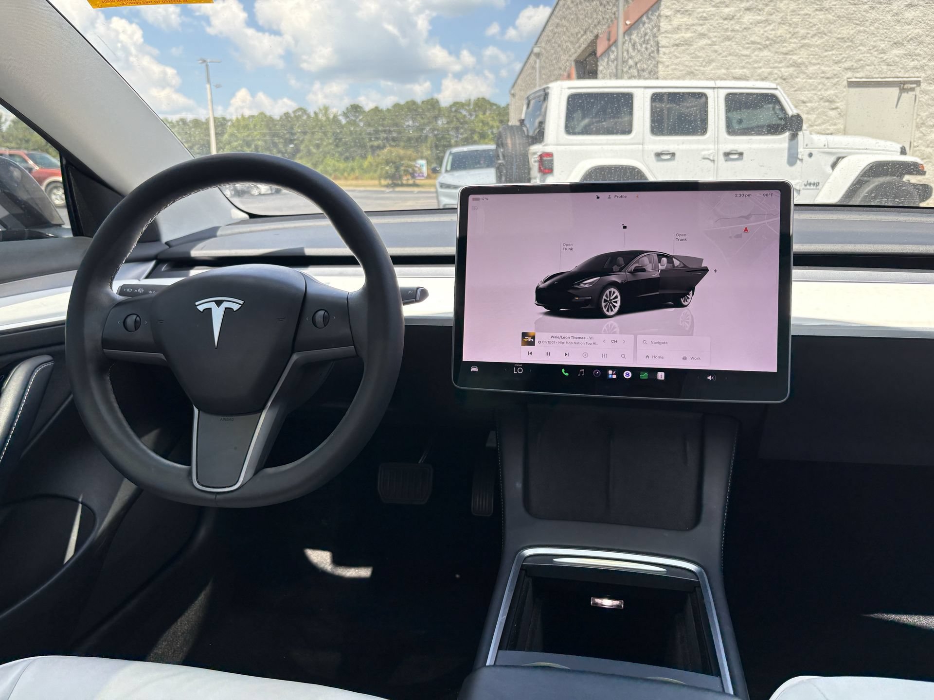 Used 2022 Tesla Model 3 Long Range AWD/4WD image 3