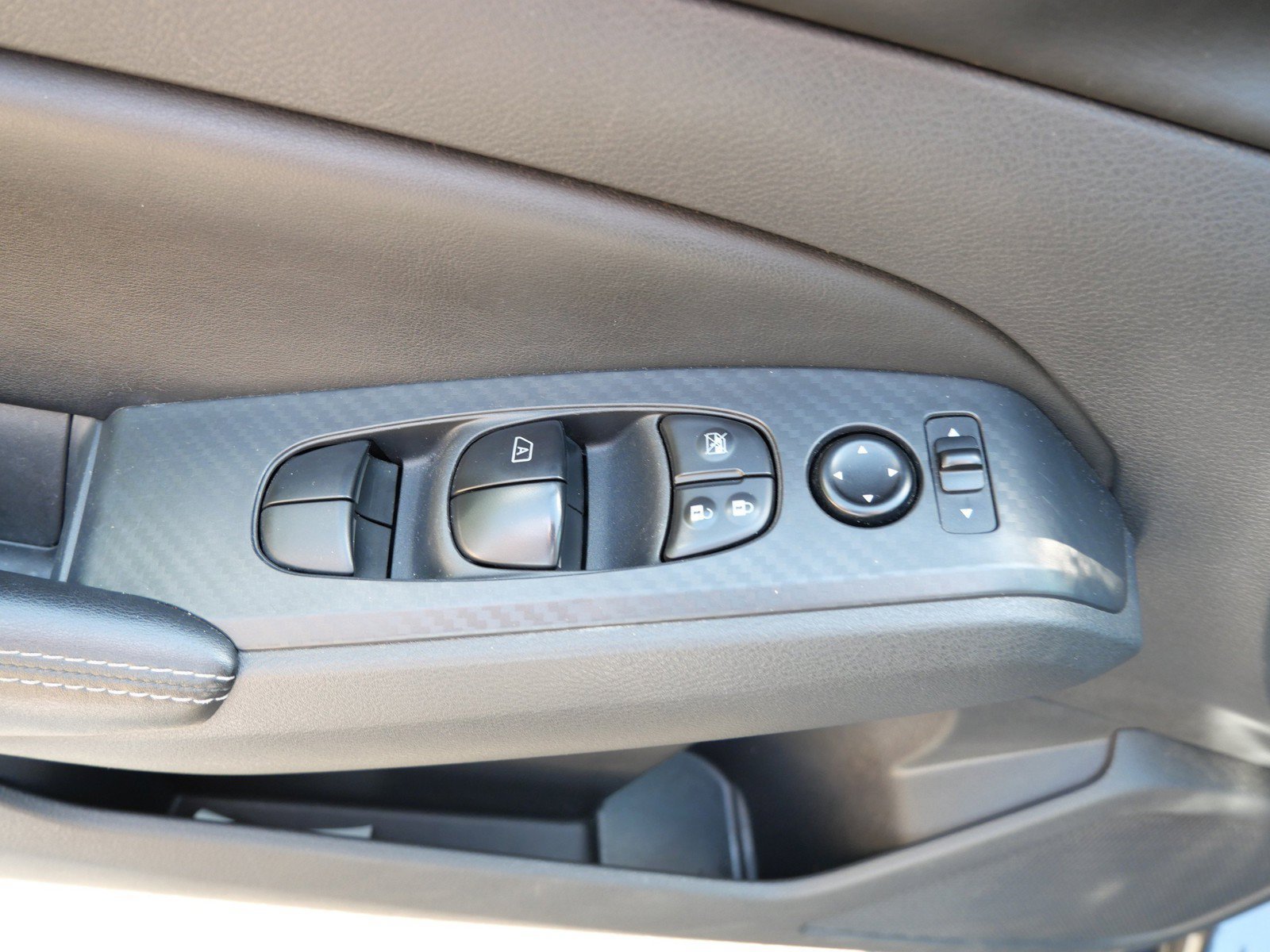 Certified 2025 Nissan Altima 2.5 SV FWD image 15
