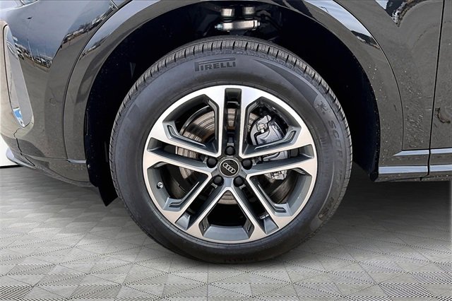 New 2025 Audi Q5 Premium image 4