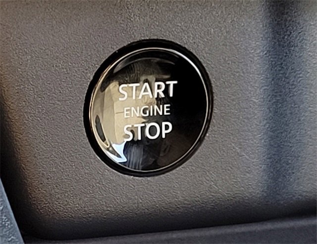 Used 2026 Nissan Rogue SV image 24