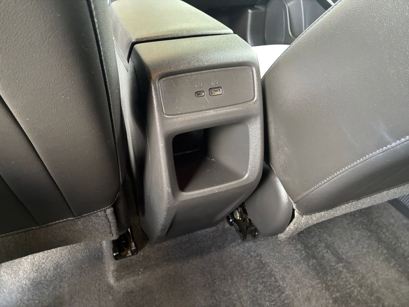 Used 2025 Chevrolet Trax LT FWD image 22
