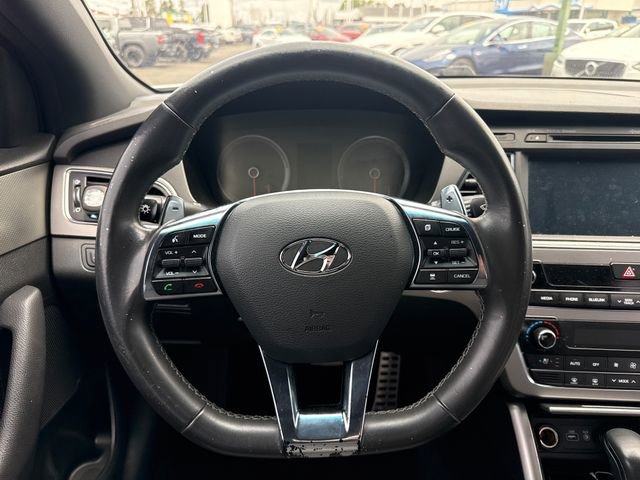 Used 2017 Hyundai Sonata Limited 2.0T FWD image 18