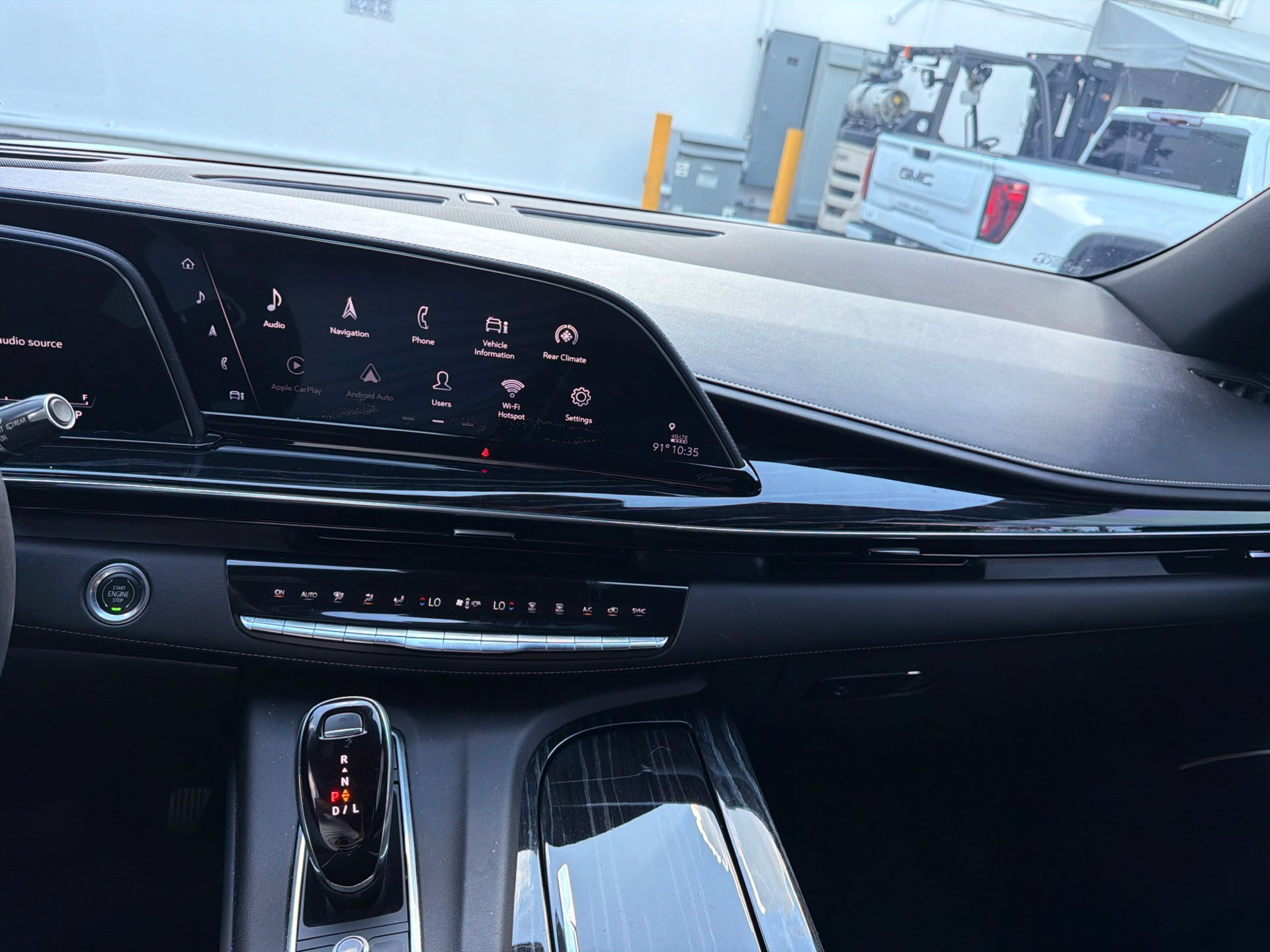 Used 2021 Cadillac Escalade Sport w/ Driver Assist Tech Package AWD/4WD image 34