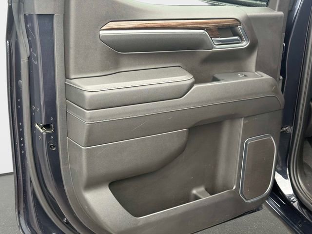 Used 2023 Chevrolet Silverado 1500 RST w/ LPO, Dark Essentials Package AWD/4WD image 11