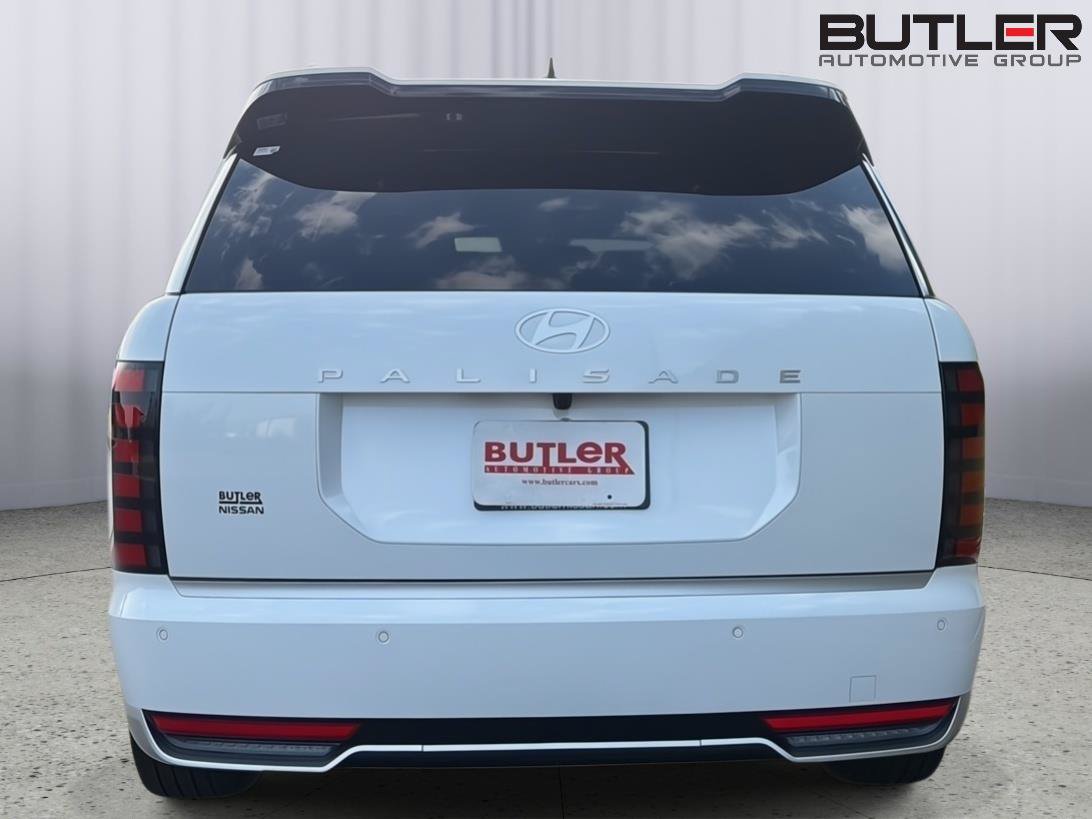 Used 2026 Hyundai Palisade Calligraphy FWD image 5