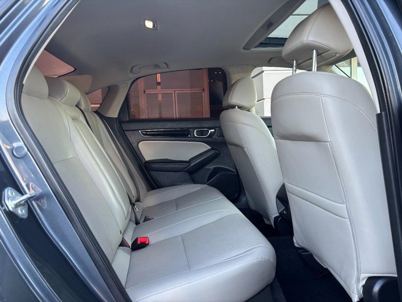 Used 2022 Honda Civic Touring image 14