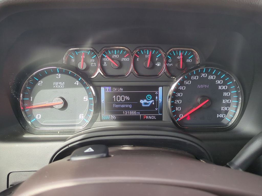 Used 2020 Chevrolet Suburban LT image 17