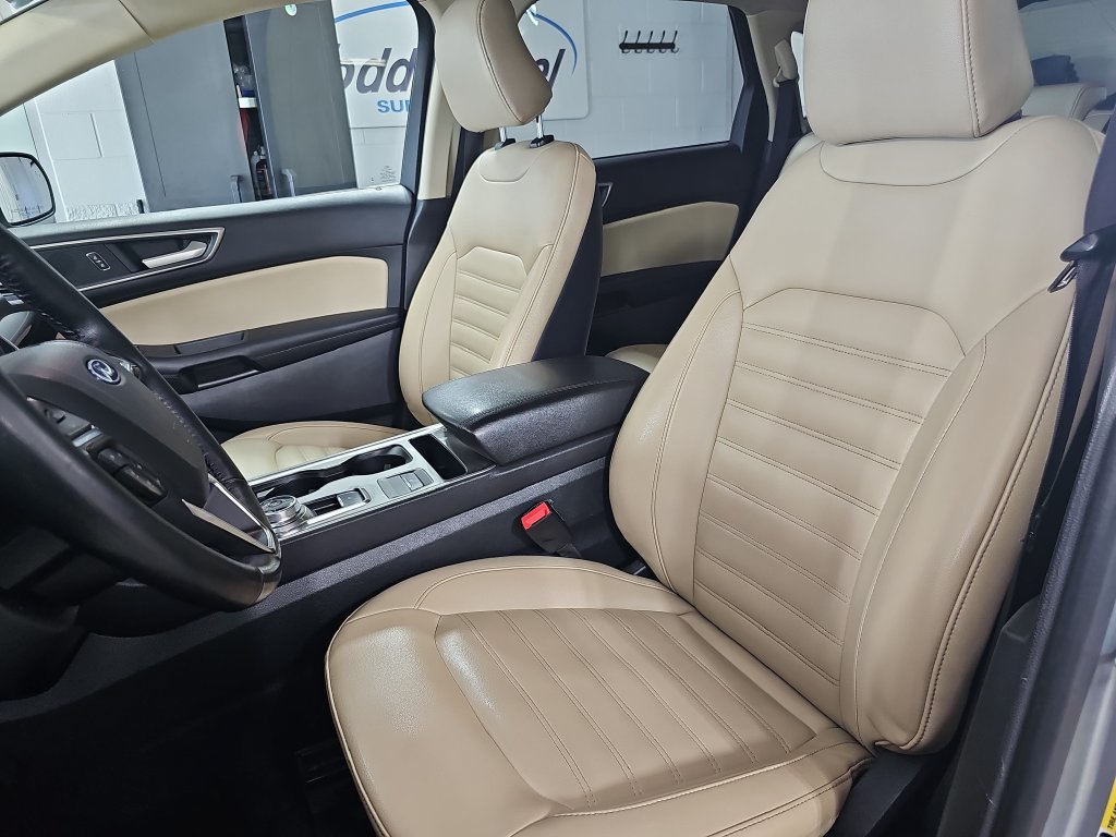 Used 2023 Ford Edge SEL AWD/4WD image 18