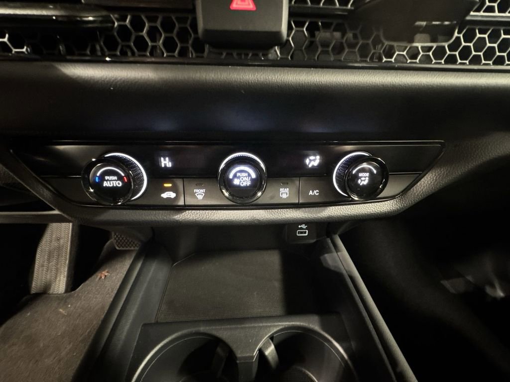 Used 2023 Honda HR-V LX image 24
