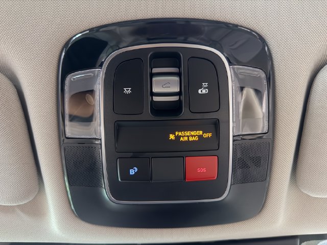 Used 2025 Hyundai Sonata SEL FWD image 24
