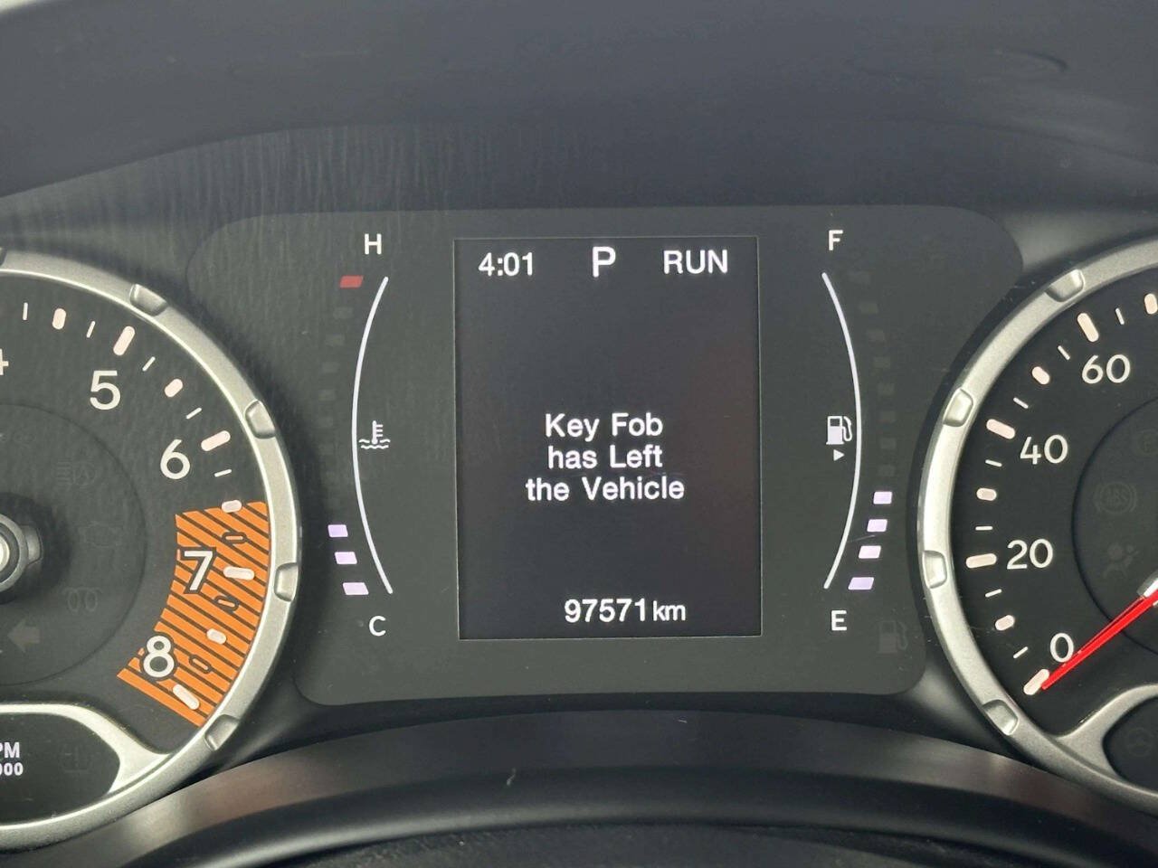 Used 2020 Jeep Renegade Latitude AWD/4WD image 27