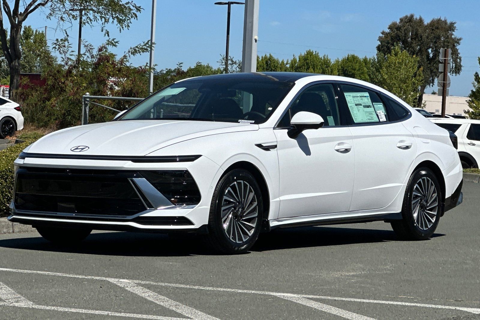 New 2025 Hyundai Sonata Limited image 8