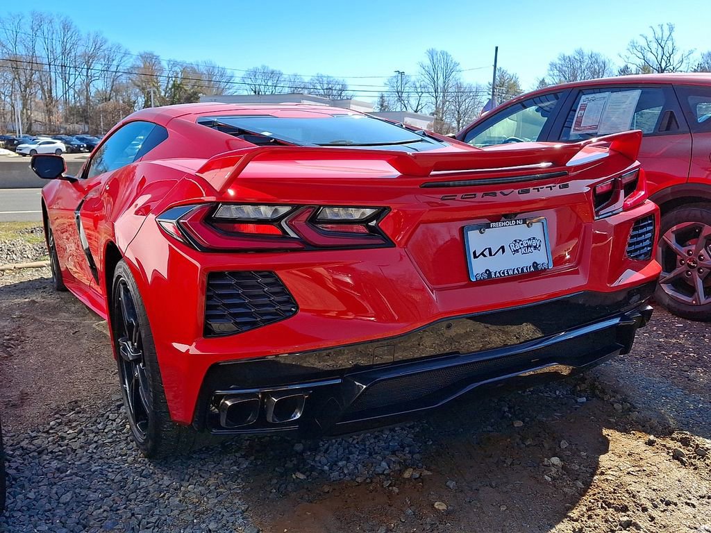 Used 2021 Chevrolet Corvette Stingray Coupe w/ Z51 Performance Package image 4