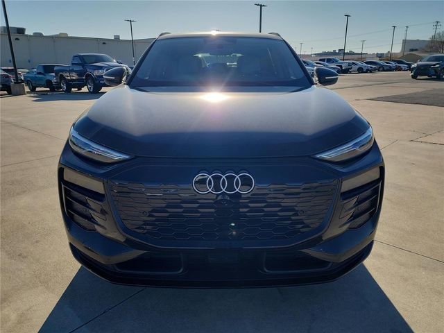New 2025 Audi Q6 e-tron Premium AWD/4WD image 2