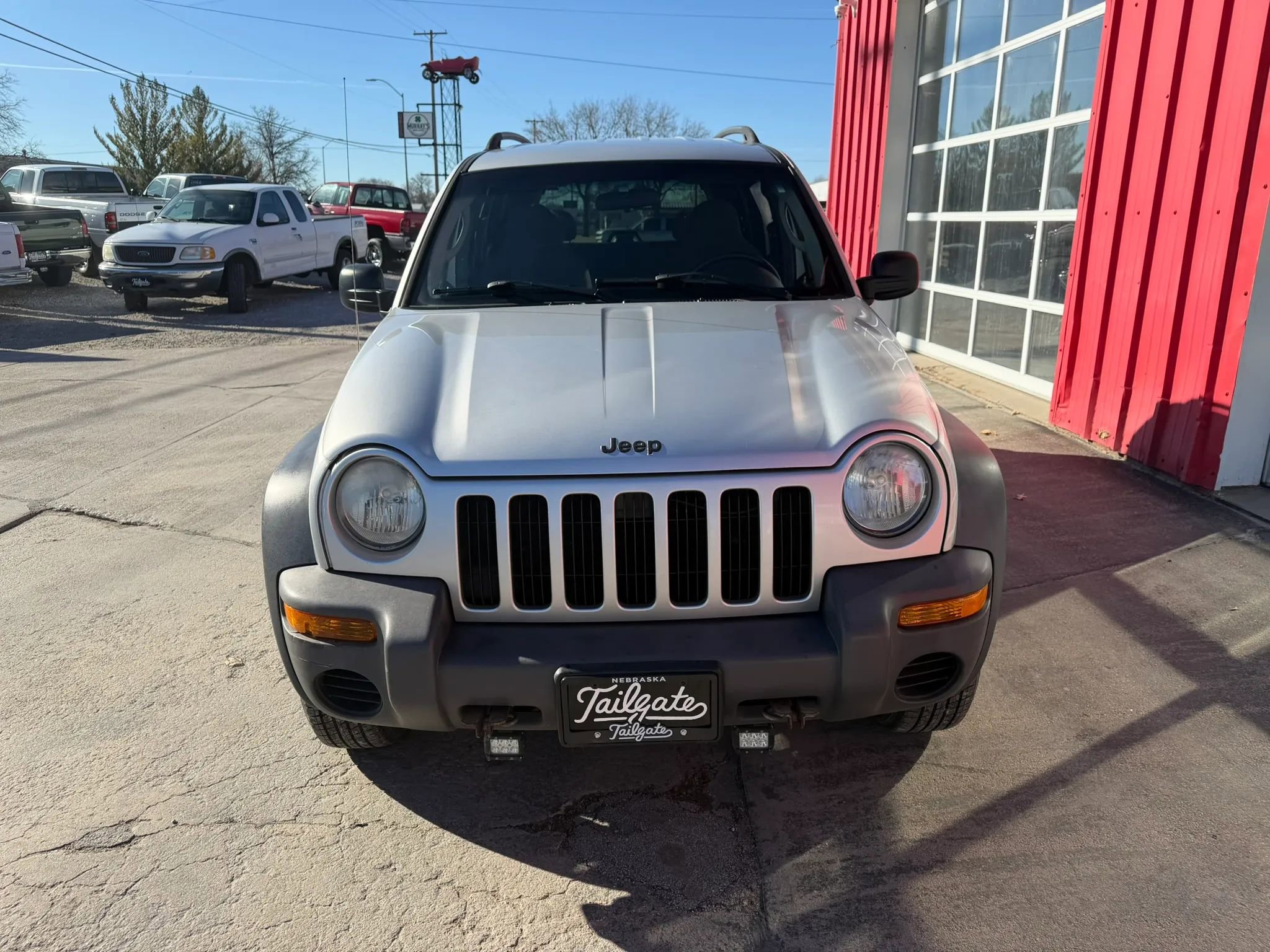 Used 2004 Jeep Liberty Sport w/ PWR Convenience Group AWD/4WD image 3