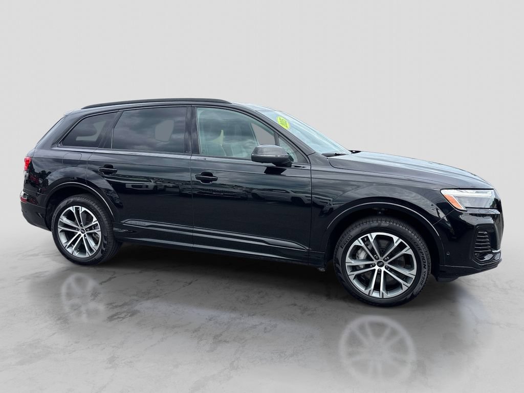 Used 2025 Audi Q7 2.0T Premium Plus AWD/4WD image 6