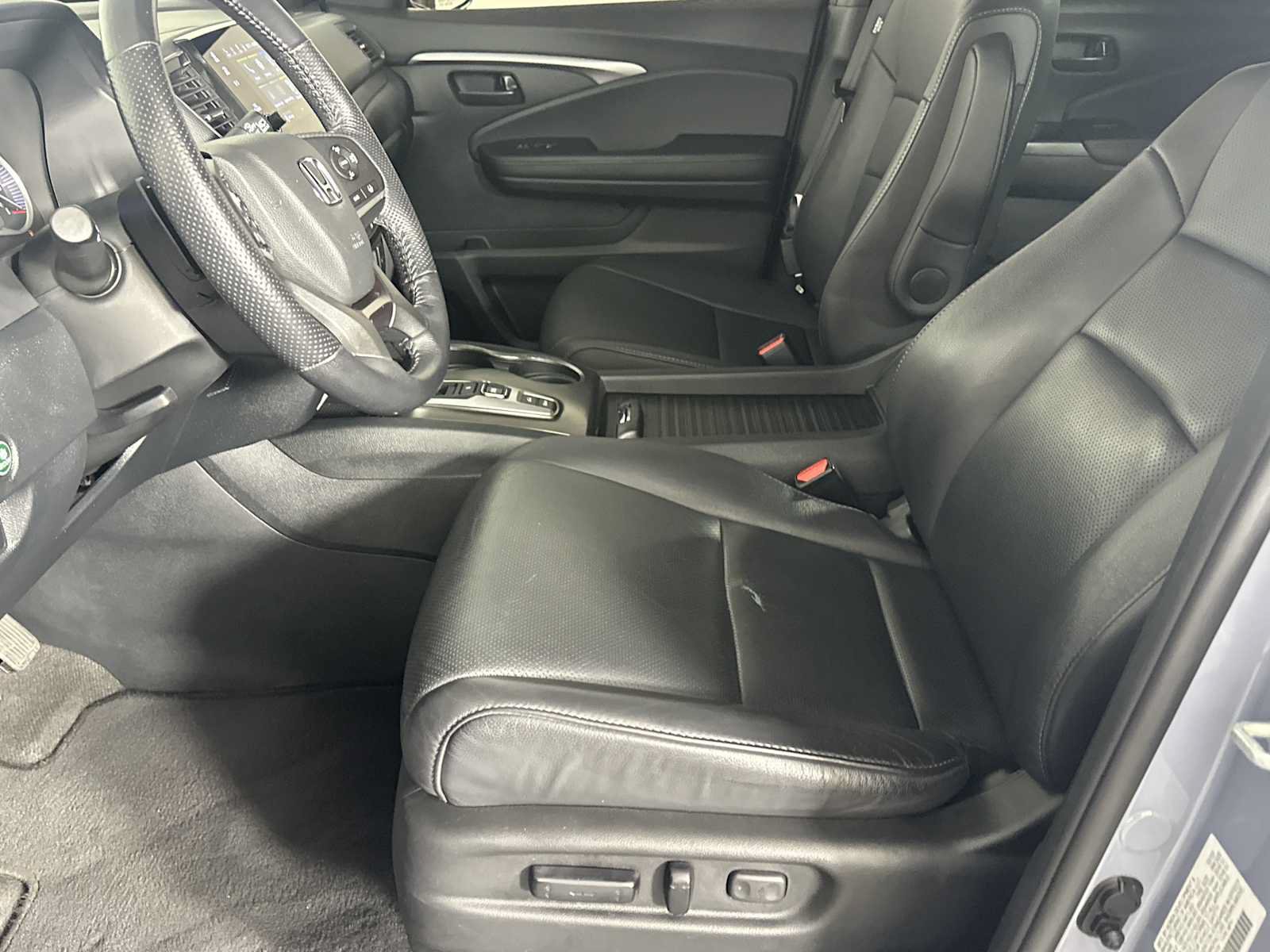 Used 2023 Honda Passport EX-L image 8
