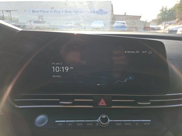 Used 2023 Hyundai Elantra SEL w/ Convenience Package image 15