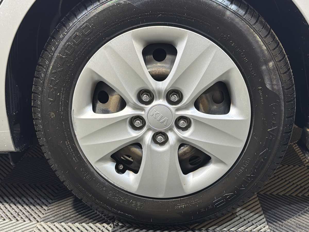 Used 2018 Kia Forte LX FWD image 29