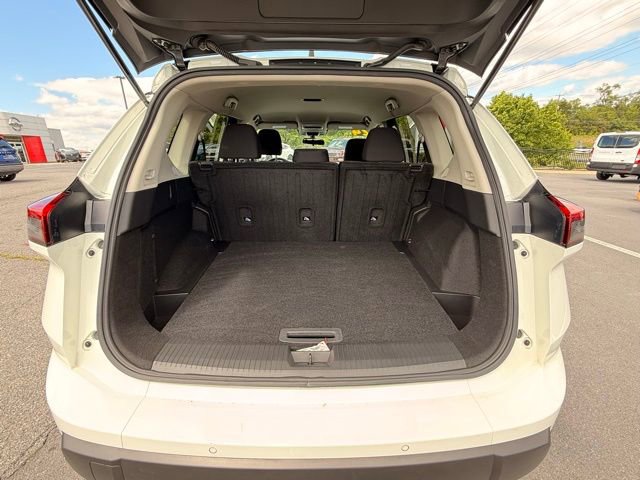 Certified 2024 Nissan Rogue S AWD/4WD image 17