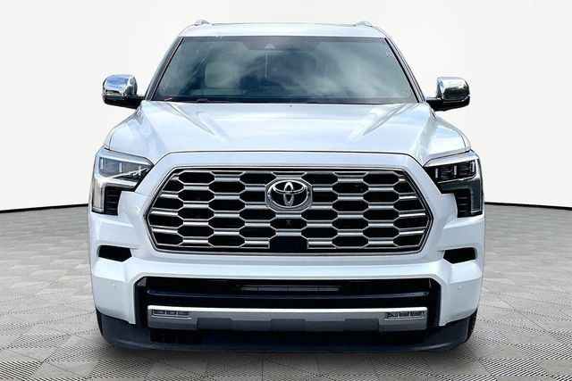 Used 2024 Toyota Sequoia Capstone RWD image 2