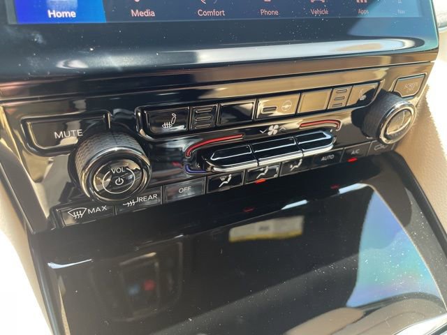 New 2025 Jeep Grand Cherokee L Limited image 14